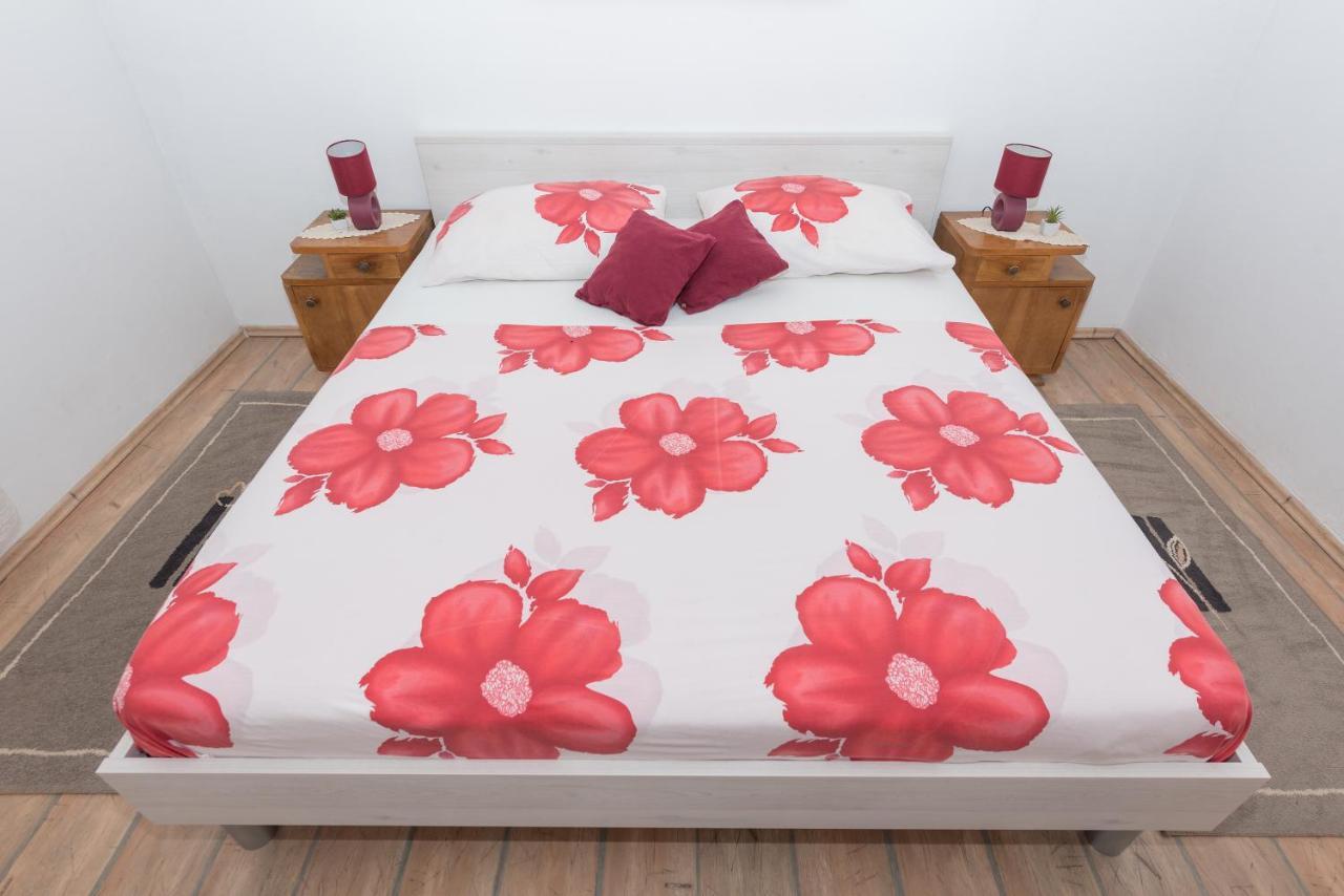 Holiday Home Frane Slivno  Экстерьер фото