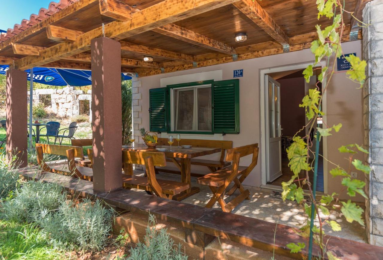 Holiday Home Frane Slivno  Экстерьер фото