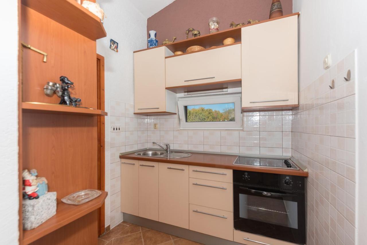 Holiday Home Frane Slivno  Экстерьер фото