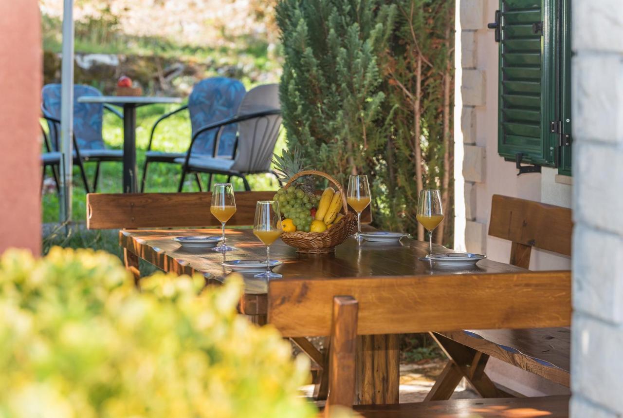Holiday Home Frane Slivno  Экстерьер фото